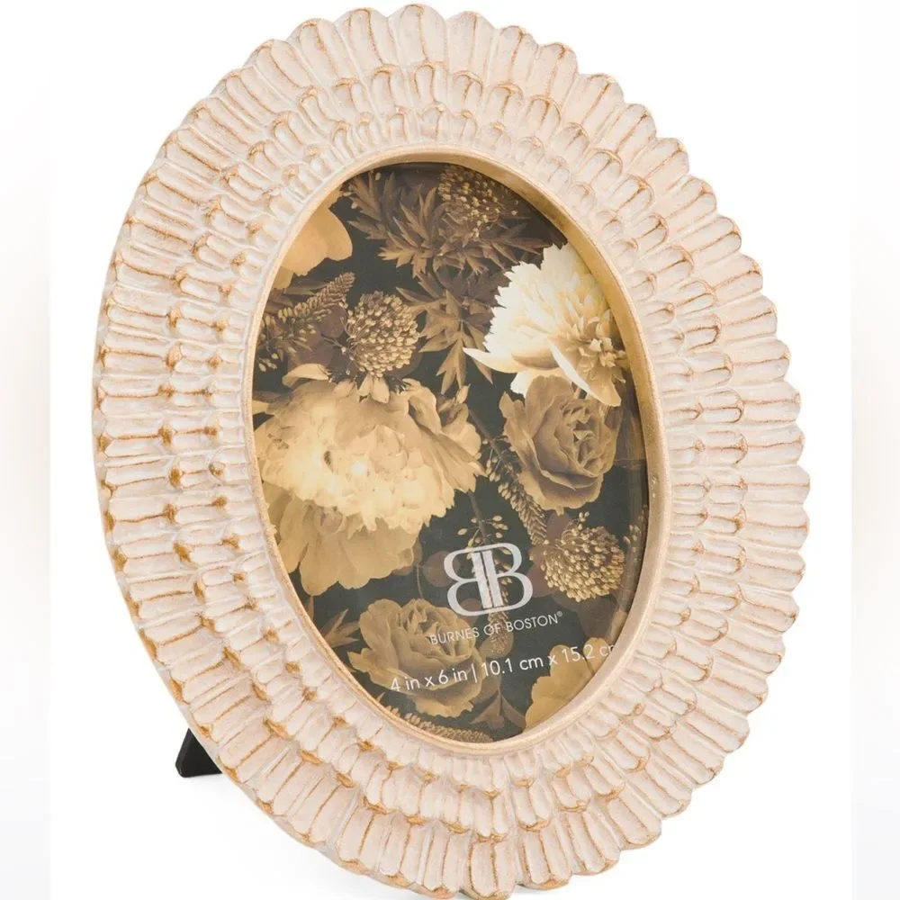 Burns of Boston 4 x 6 Oval Ornate Shabby Chic Gold Desk Top Picture Frame